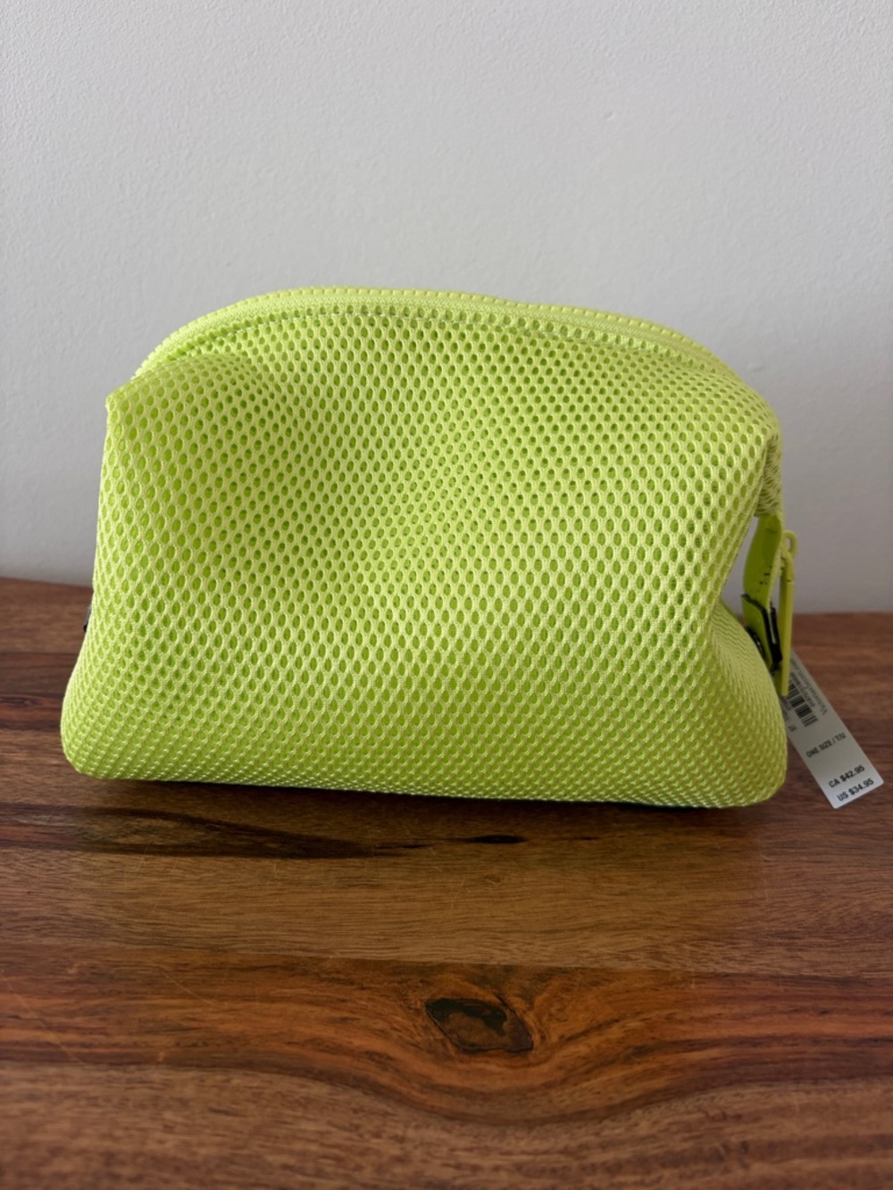Victoria's Secret VSX Mesh Snap Makeup Bag - Picture 2 of 8